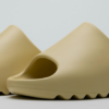 Yeezy Slide, Desert Sand - Imagen 2