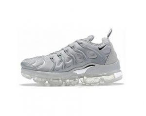 Vapor Max Plus, total grey