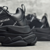 Triple S, black - Imagen 7