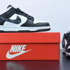 SB Dunk Low Retro, black paisley - Imagen 2