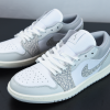 Air Jordan 1 Low PRM, elephant print - Imagen 3