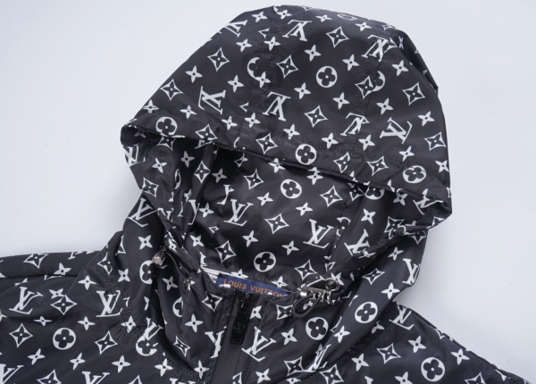LOUIS VUITTON A2A31 - Imagen 10