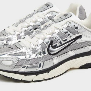 Retro Tech Runner 6000-Style