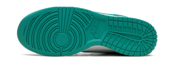 SB Dunk Low, clear jade - Imagen 4