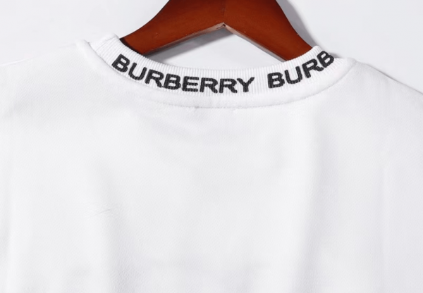BURBERRY A57072 - Imagen 7