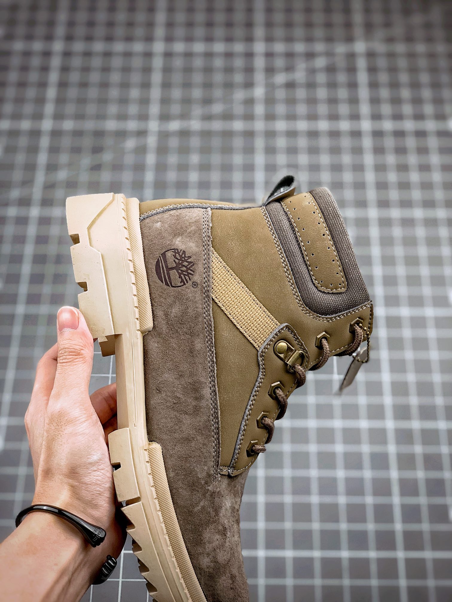 TB, green-brown - Imagen 4