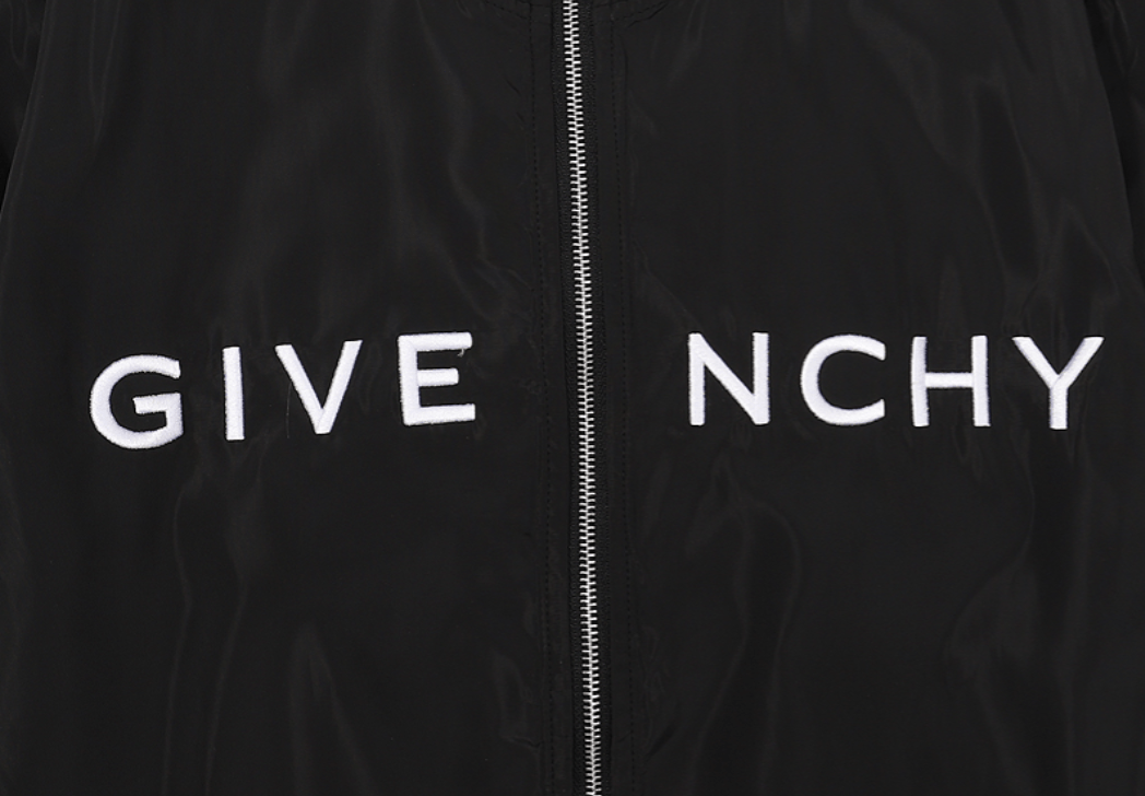 GIVENCHY A2A19 - Imagen 9