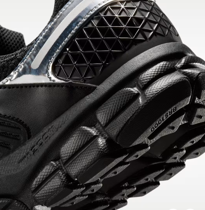 Zoom Vomero 5, black chrome - Imagen 6